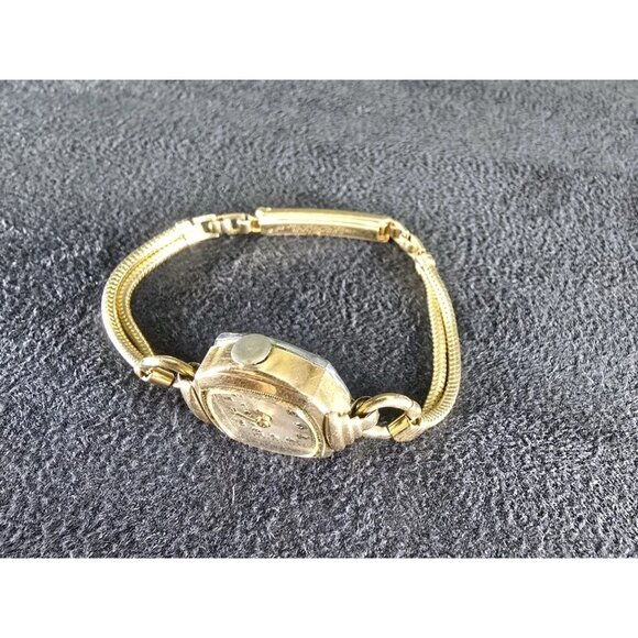 Ladies Bulova Antique 17J 7AM Manual Wind Movement Petite Watch PARTS or REPAIR - Picture 5 of 8